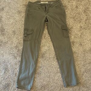 Size 28 green Jessica Simpson cargo pants
